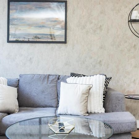 Trendy 4 Bed Apartment Near Vibrant Shoreditch W Balcony And Walking Distance To Tube Londra Exterior foto