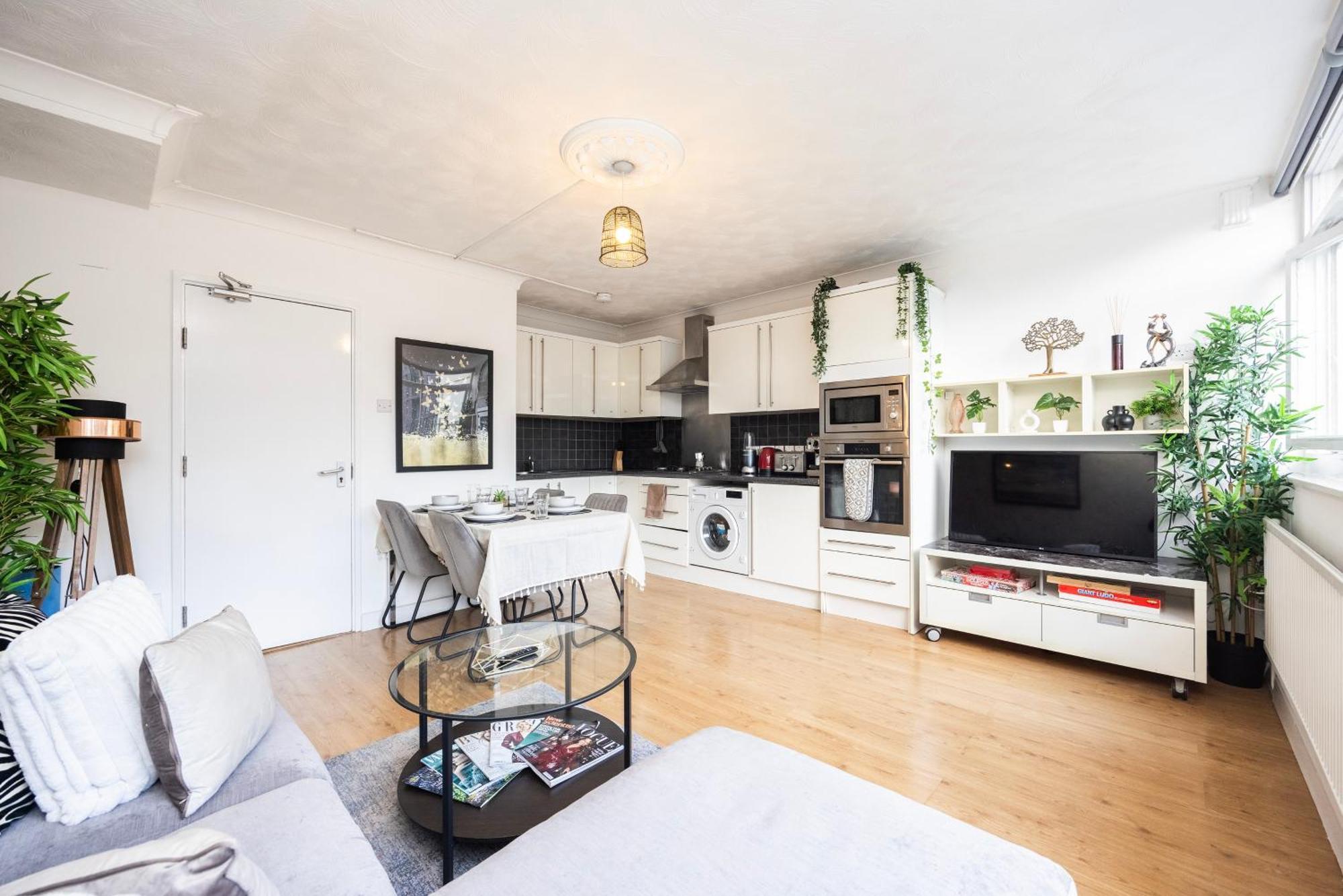 Trendy 4 Bed Apartment Near Vibrant Shoreditch W Balcony And Walking Distance To Tube Londra Exterior foto