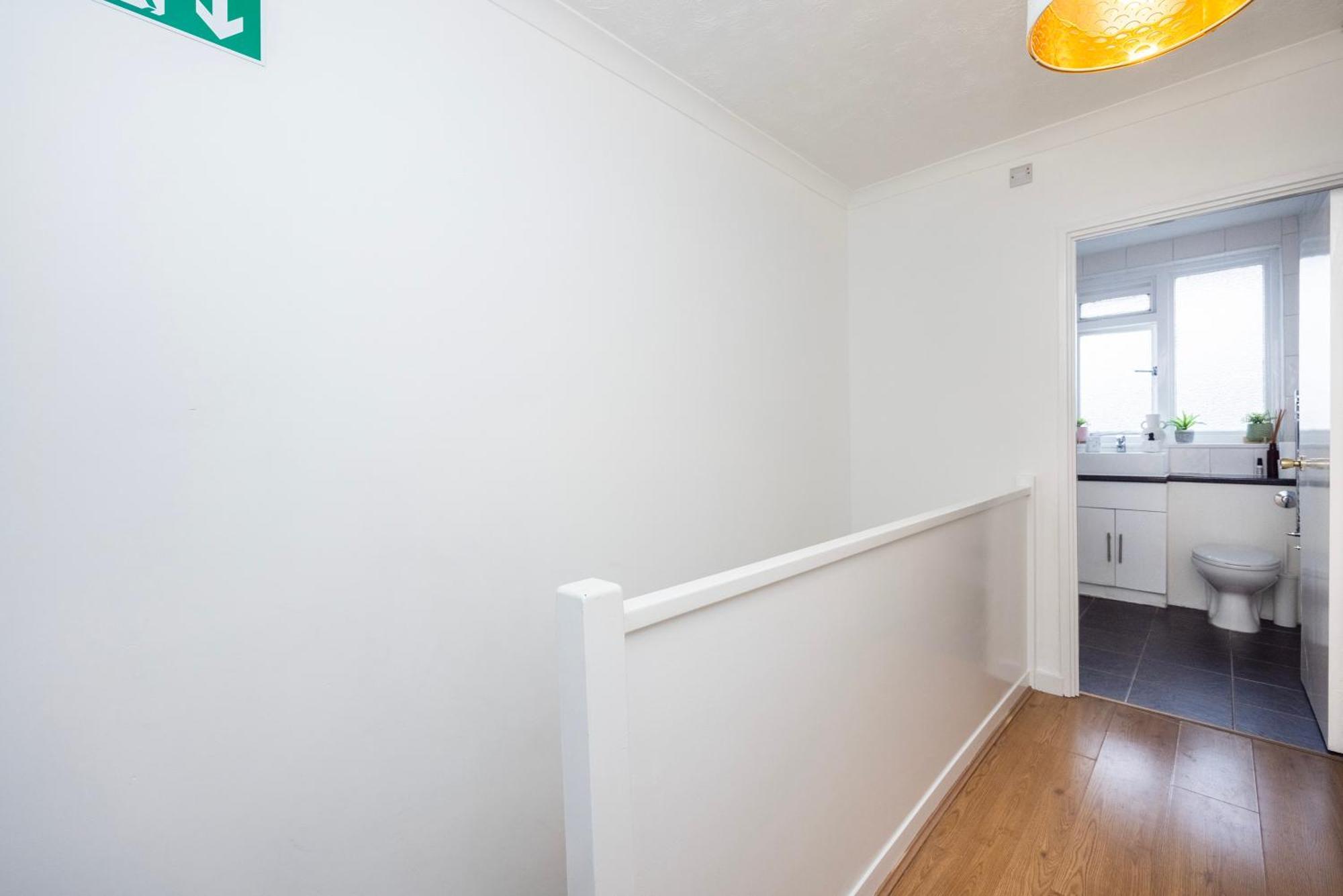 Trendy 4 Bed Apartment Near Vibrant Shoreditch W Balcony And Walking Distance To Tube Londra Exterior foto