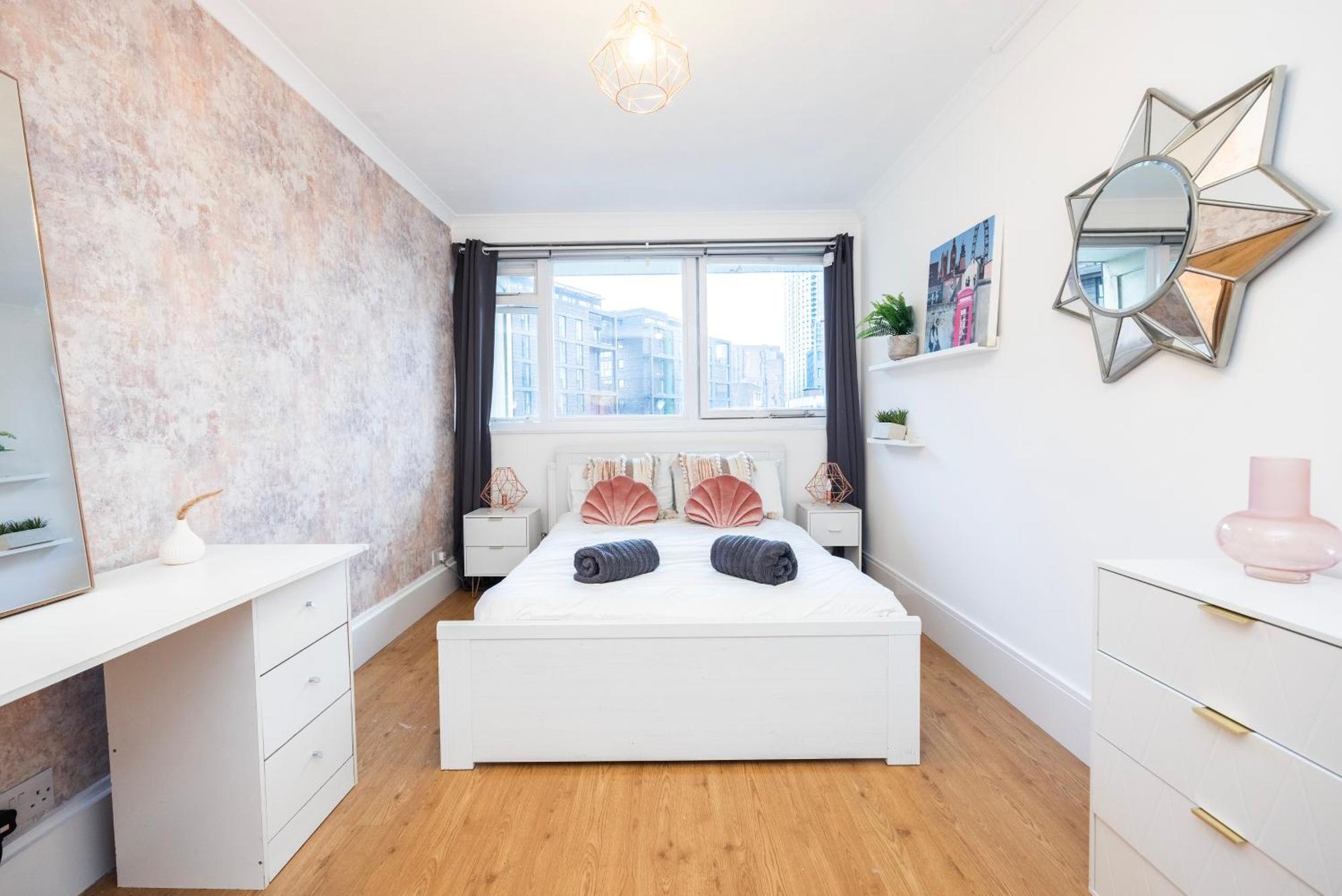 Trendy 4 Bed Apartment Near Vibrant Shoreditch W Balcony And Walking Distance To Tube Londra Exterior foto